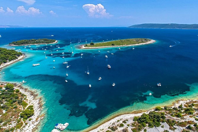 3-Island Split Boat Tour (Šolta Drvenik Mali, Drvenik Veli) - Stop 1 at Nečujam (Šolta): Snorkeling Near the Sunken Ship