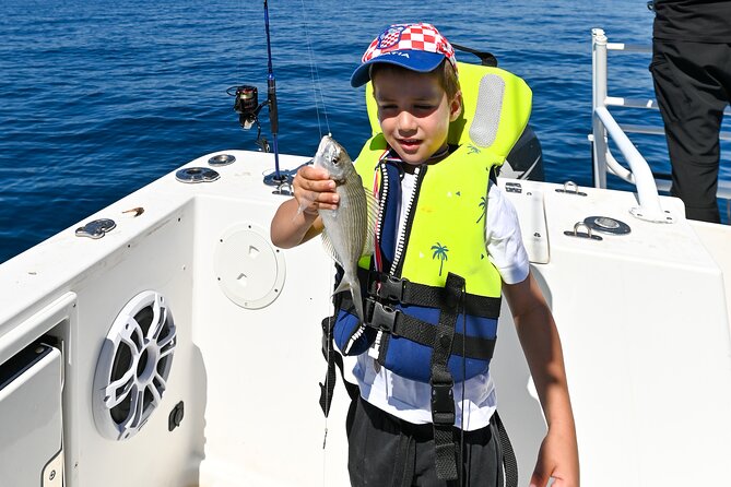 5-Hours Blue Lagoon Fishing and Snorkeling Trip from Trogir - Veliki Drvenik: the last stretch and the species lottery
