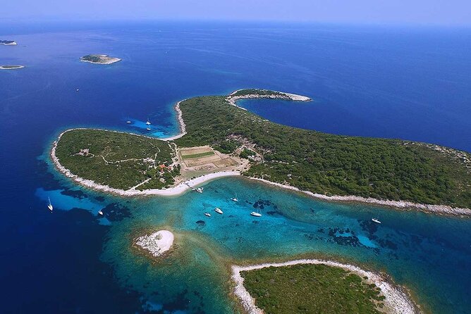 6 Island Hopping & Blue Mysteries: Shared Tour from Split - Pakleni Islands Panorama and Hvar Town: From Secluded Lagoons to Real Streets