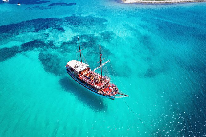 All-Inclusive Blue Lagoon & 3 Island Boat Tour with Food & Drinks - From Obala Lazareta to the Adriatic: the timing that makes this work