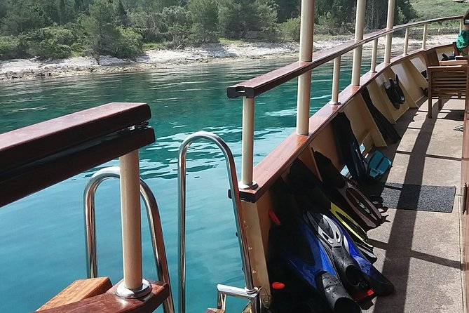 All Inclusive Brac and Solta islands swimming cruise - Boarding Boat Polaris at Split’s Dock 7