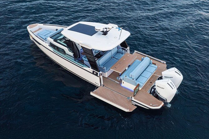 Bespoke private boat tour from Split & Trogir with a local expert - A private boat day from Split and Trogir, without fixed-tour herd energy