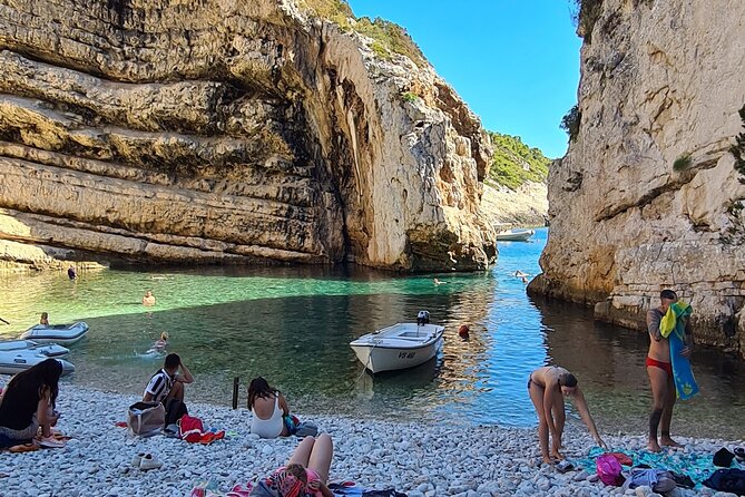 Blue cave and Hvar - 5 Islands speedboat tour from Split - Speedboat Day Trips from Split: why this route works