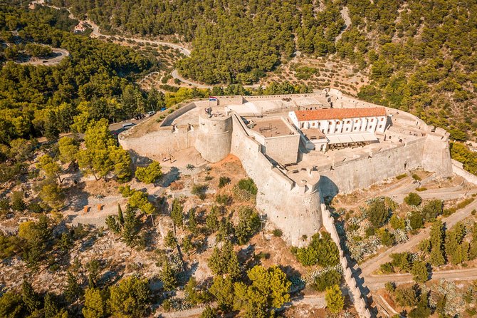 Blue Cave and Hvar Tour - 5 Islands Tour from Split and Trogir - Speedboat Comfort, Sea Sickness, and What to Pack