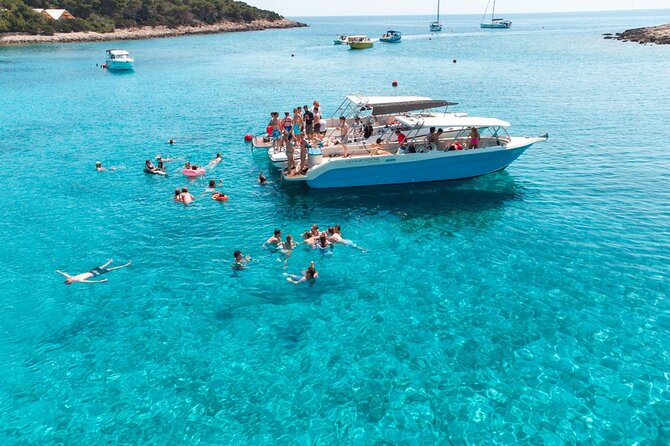 Blue Cave Full-Day Boat Tour with Hvar and 5 Islands - Stop 4: Hvar Town in a Bite-Sized, Get-Your-Bearings Window