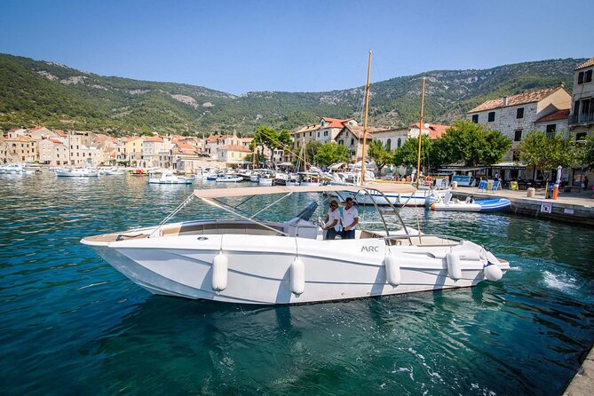 Blue cave & Hvar (5 Islands) private tour from Split or Trogir - Komiža on Vis: the morning break that keeps the day from feeling rushed
