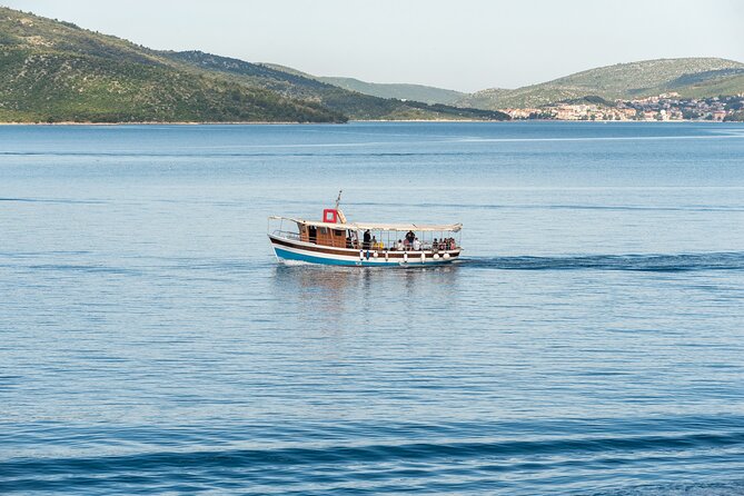 Blue Lagoon 3 Islands Tour with Lunch and Drinks Included - Stop 1: Blue Lagoon / Krknjasi Bay and the Crowds You Should Plan For