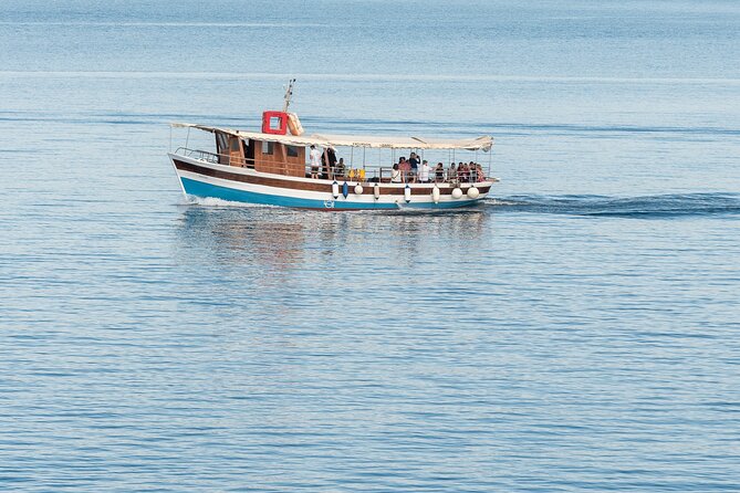 Blue Lagoon 3 Islands Tour with Lunch and Drinks Included - Stop 3: Čiovo’s Branac Bay Swim Time Plus Lunch by the Sea