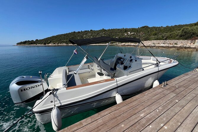 Blue Lagoon and 3 Islands Speedboat Tour from Trogir - Speedboat logistics that affect your comfort