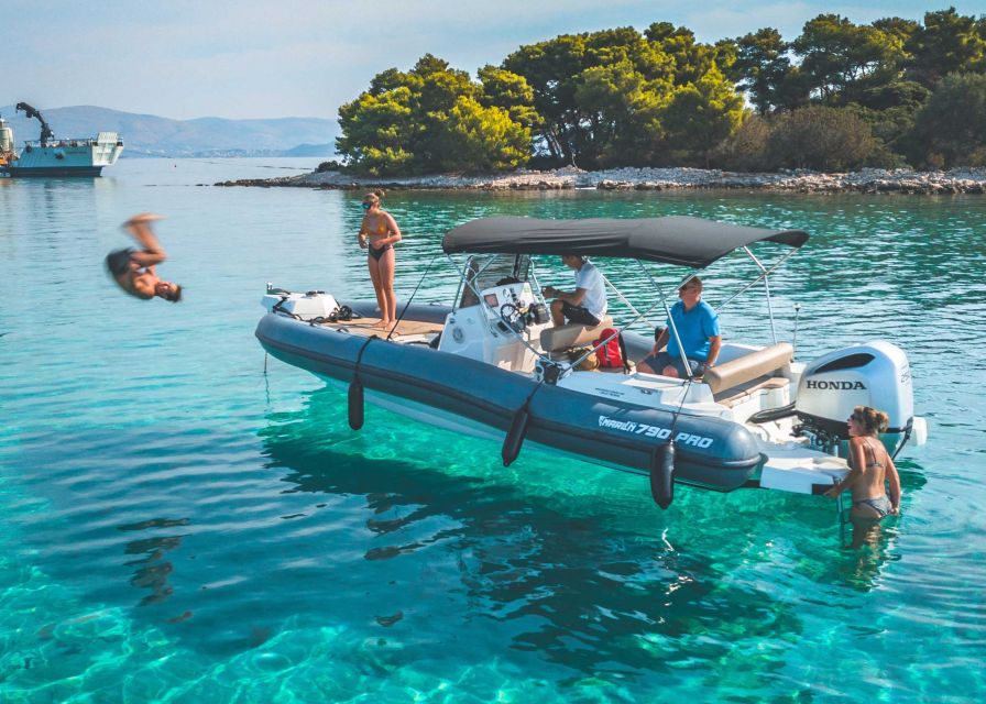Blue Lagoon and hidden gems of island Šolta - Maslenica on Šolta: coffee, strolling, and real island rhythm