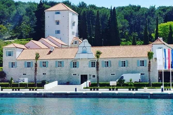 Blue Lagoon and Solta Island from Split-Private Tour - Solta island villages: Maslinica and Stomorska for the local side