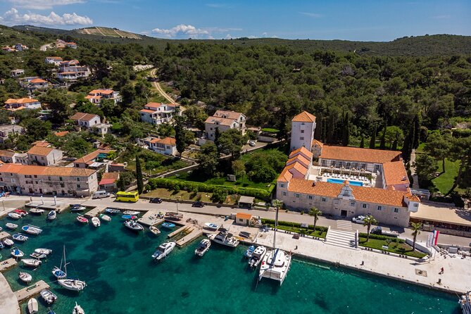 Blue Lagoon and Šolta Island Private Speedboat Tour - Stop 4: Stomorska’s fisherman village and local tavern lunch