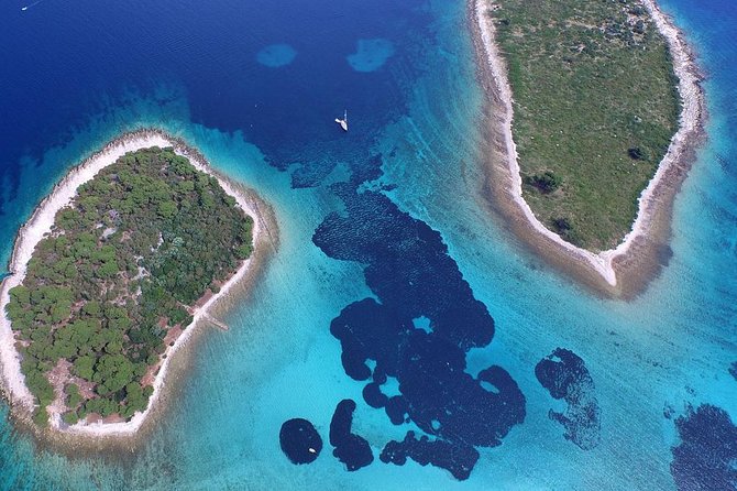 Blue Lagoon and Trogir Half-Day Speedboat Tour from Split - From Split Riva to the islands: how the speedboat time works