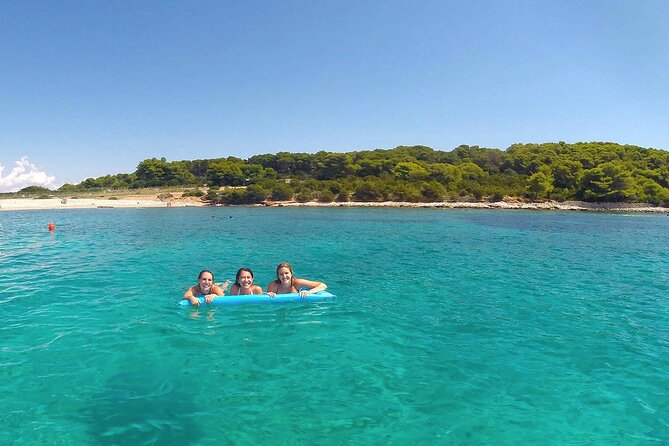 Blue Lagoon and Trogir Half-Day Speedboat Tour from Split - Trogir’s UNESCO old town: what you can realistically do in 60 minutes