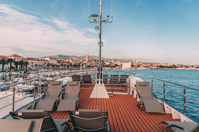 Blue Lagoon, Borkko Beach & Šolta from Split with LUNCH & DRINKS - Snorkeling expectations: what’s included, what might disappoint, and how to get more from it