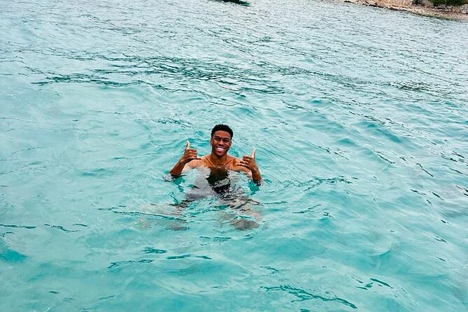 Blue Lagoon Tour from Split with Bottled Water and Wine Included - Meeting point, timing, and how to make the day easier