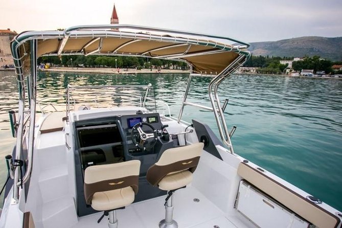 Boat rental - 1 day from Trogir - Where you’ll want to go: Blue Lagoon, Drvenik, Blue Cave, Vis, Hvar, Brač, Šolta