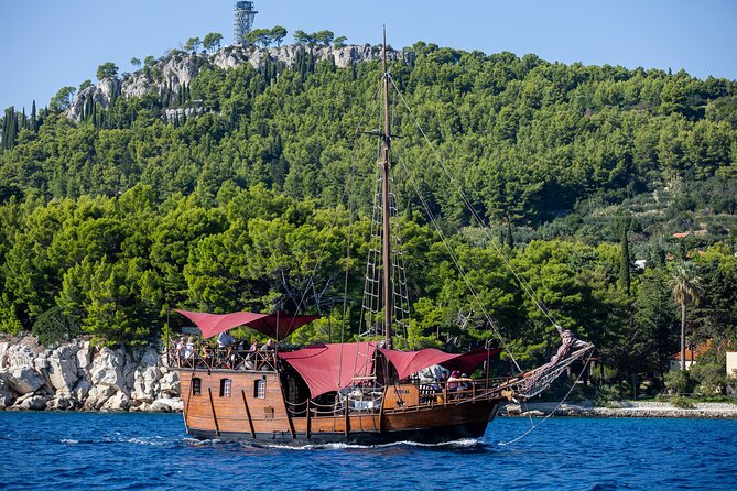 Columbo's Pirate Ship "Santa Maria" - Split Panoramic & Sunset Tour - Key Things You’ll Notice on This Cruise