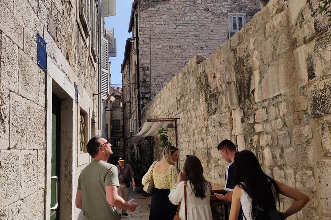 Controversies behind Split and Croatia-Anthropologist guide - What makes the guide style work: Marin and the “question-friendly” pace