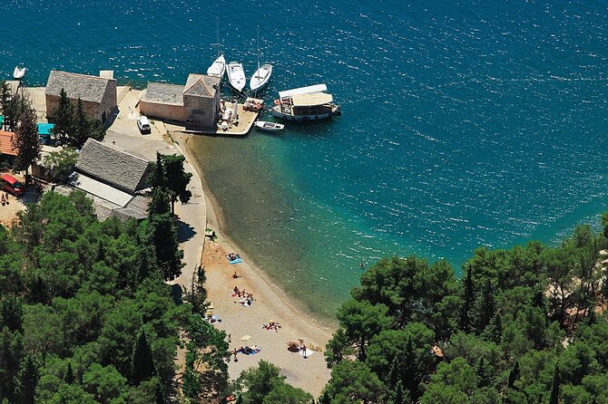 Dalmatian route - Panoramic flight over Brač, Hvar, Šolta & Split from Brač - Tvrdalj (Petar Hektorović’s summer residence): the wow moment with details