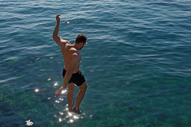 Deep Water Solo and Cliff Jumping Tour in Split - Choosing your route with a pro coach: technique, support, and real progression