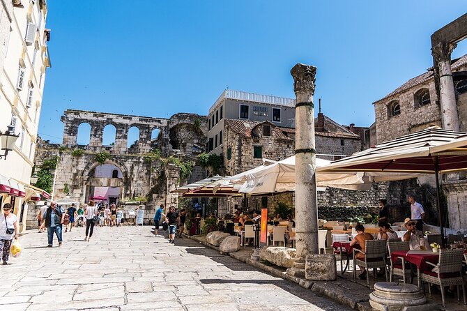 Diocletian Palace and Split Old Town SMALL GROUP Walking Tour - Peristyle courtyard: the palace’s main “stage”