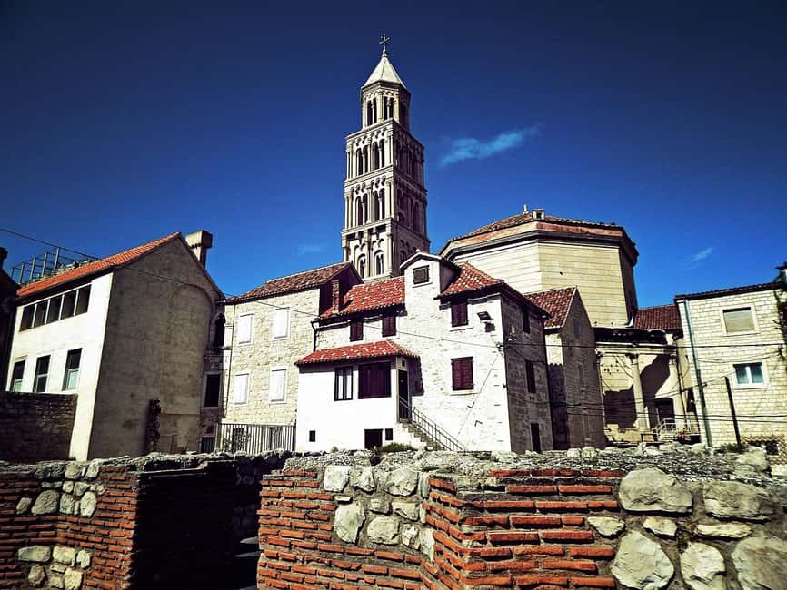 Diocletian's Palace and Old Town SMALL GROUP Walking Tour - Starting at the Golden Gate: where Split’s story begins