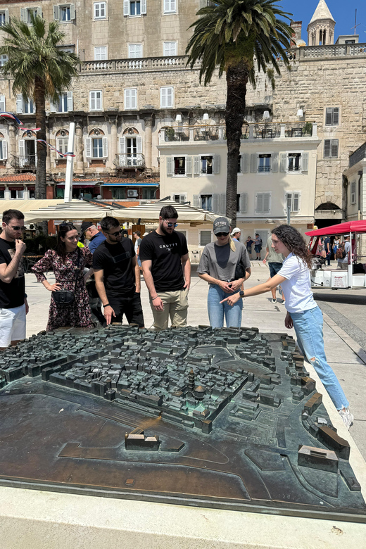 Diocletian's Palace & Old Town Split Walking Tour - Where you meet: Riva or the Model of Split’s historic core