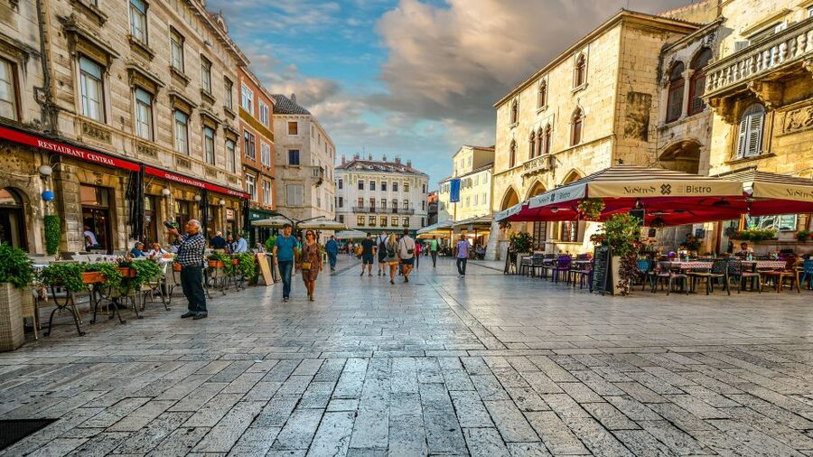 Discover The Old Town Split 1.5h walking Small group tour - Diocletian’s Palace ruins: what to look for as you walk