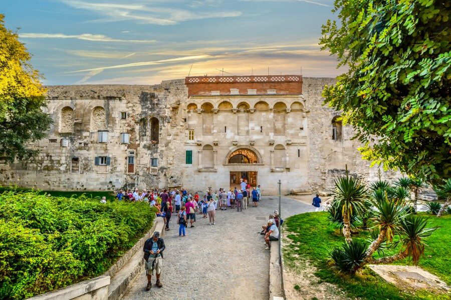 Discover The Old Town Split 1.5h walking Small group tour - Pace, comfort, and the small-group advantage