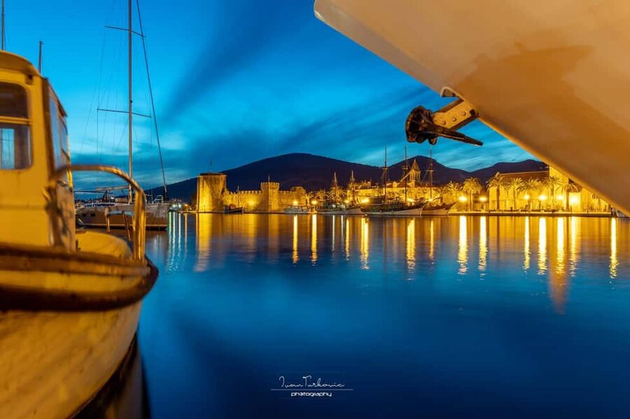Discover Trogir: Guided Walking Tour of a Medieval Gem - Old Town narrow streets: turning a walk into a timeline