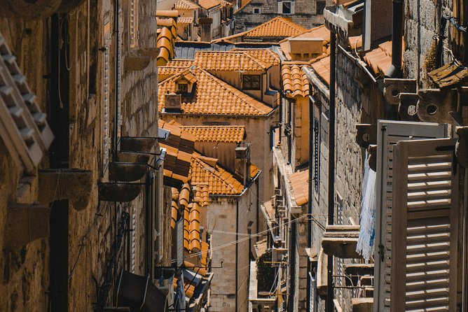 Dubrovnik tour from Split - Korčula Island: fish-bone streets, Moreška, and Marco Polo