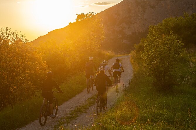 E-Bike Tour at Historical Villages of Makarska - Meeting point and route flow: from Maxi Konzum to the Kotišina heights