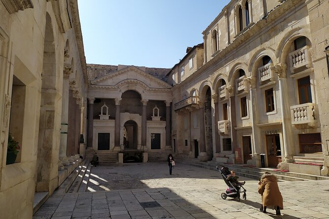 Experience Split With Local Professional Historian - Private - Meeting points and the 2-hour flow that keeps it sane