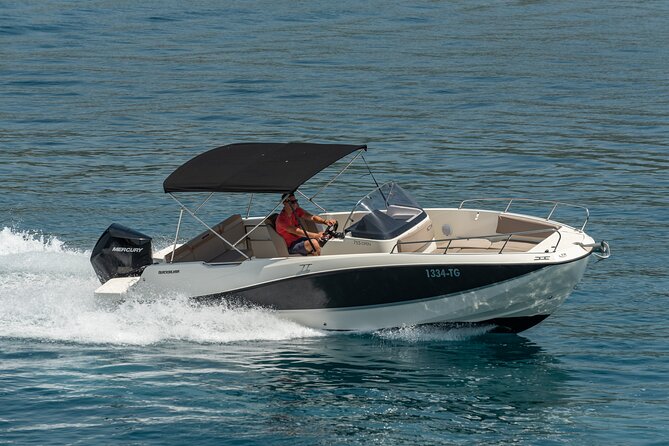 Explore Hvar, Brac and Solta on the Private Boat Trip - Unique Experience - A 10-hour private boat loop from Split: what you’re really buying