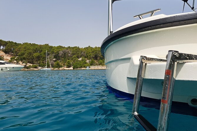 Explore the West coast of the island Brac by BETINA boat - Timing, Weather, and Making the Most of an 8-Hour Charter