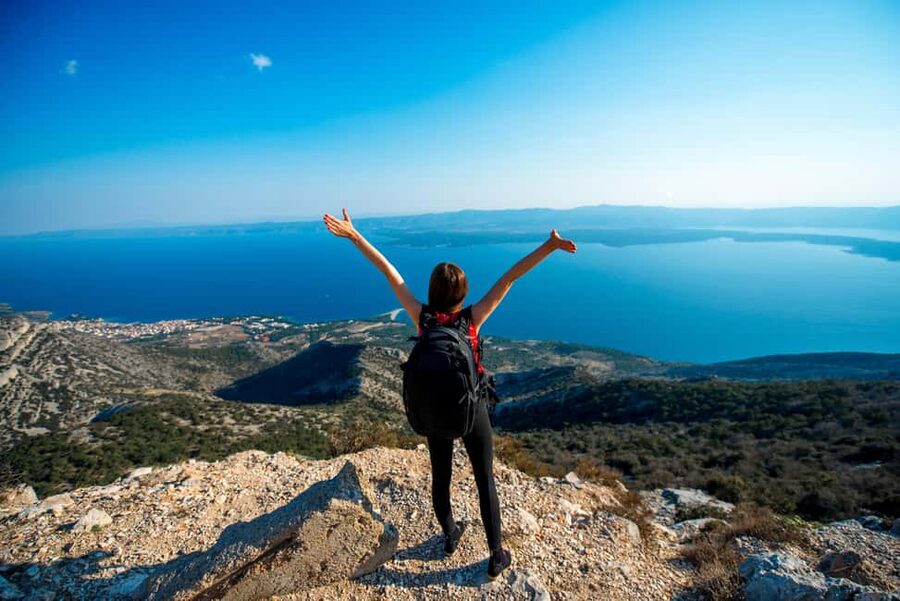 From Brač Island: Catamaran Tour with Food & Drinks - Included food and drinks: what “all-inclusive” really means
