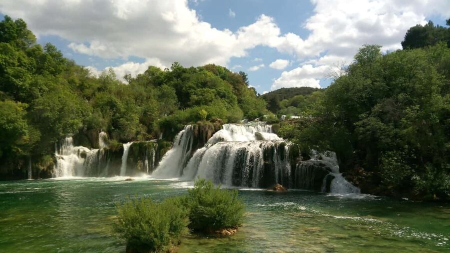 From Makarska: Krka Waterfalls & Šibenik Day Trip - The ride experience: comfort, driving style, and what to watch for
