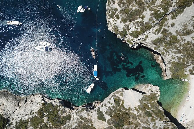 From Split: Blue cave & 5 Islands tour - Paklinski Islands and the return sunset to Split