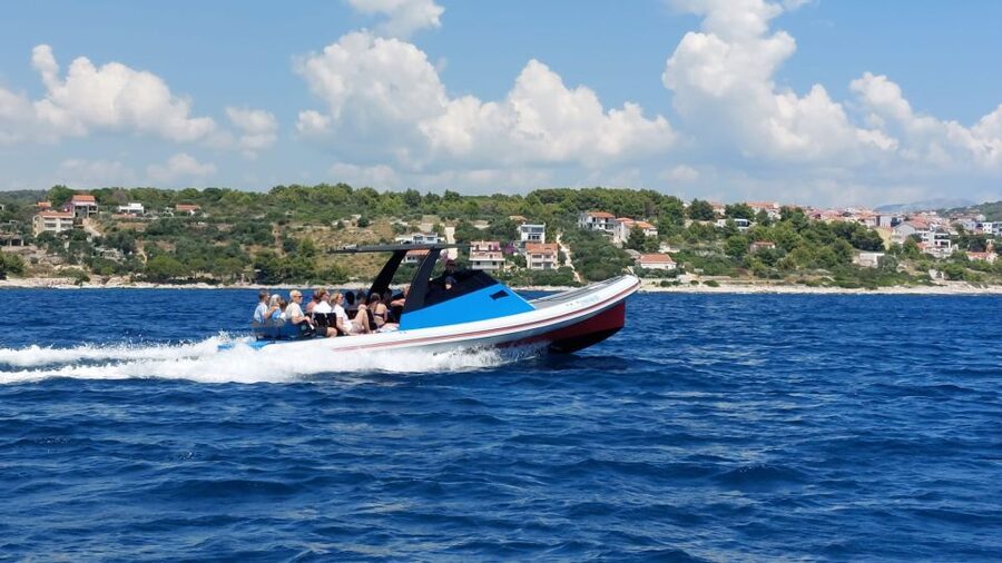 From Split: Blue Cave and 5 islands-Day Tour - Stiniva Cove: the cliff-framed photo stop