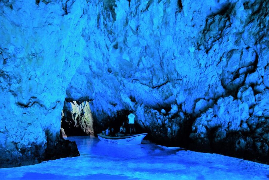 From Split: Blue Cave and 5 islands-Day Tour - Getting to Vis: Komiža’s fishing-town pace