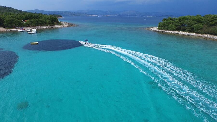 From Split: Blue Lagoon and Trogir Half-Day Speedboat Tour - Okrug Gornji and Borkko beach bar: the relaxed reset