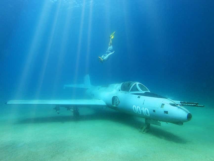 From Split: Blue Lagoon & Underwater Museum (Lunch & drinks) - Drinks, lunch, and the onboard vibe on the way back