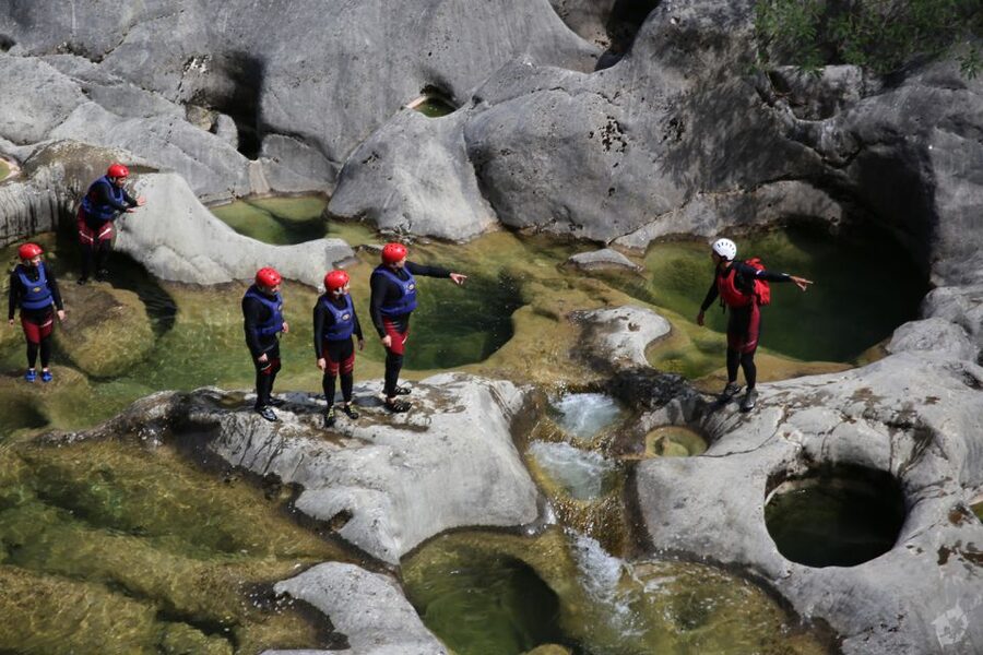 From Split: Canyoning on the Cetina River - Guides and safety in the canyon: why people trust the team
