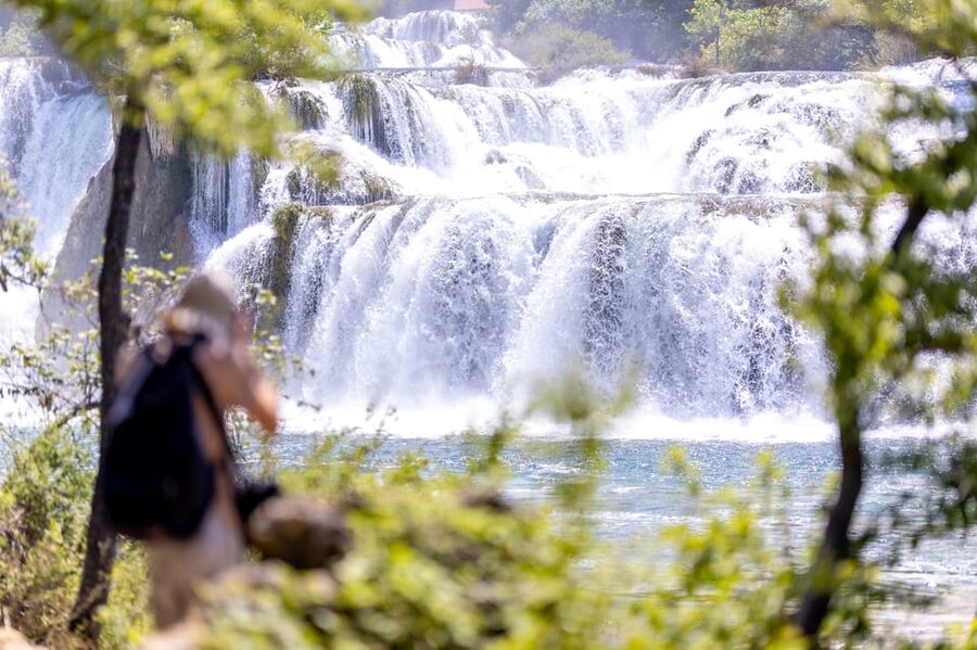 From Split: Krka Waterfalls day tour & wine tasting - Your timing choice: guided walk vs self-explore, then the boat ride