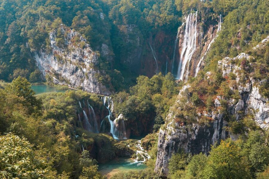 From Split or Trogir: Plitvice Lakes Guided Tour - Prošćansko Lake and the electric train ride back