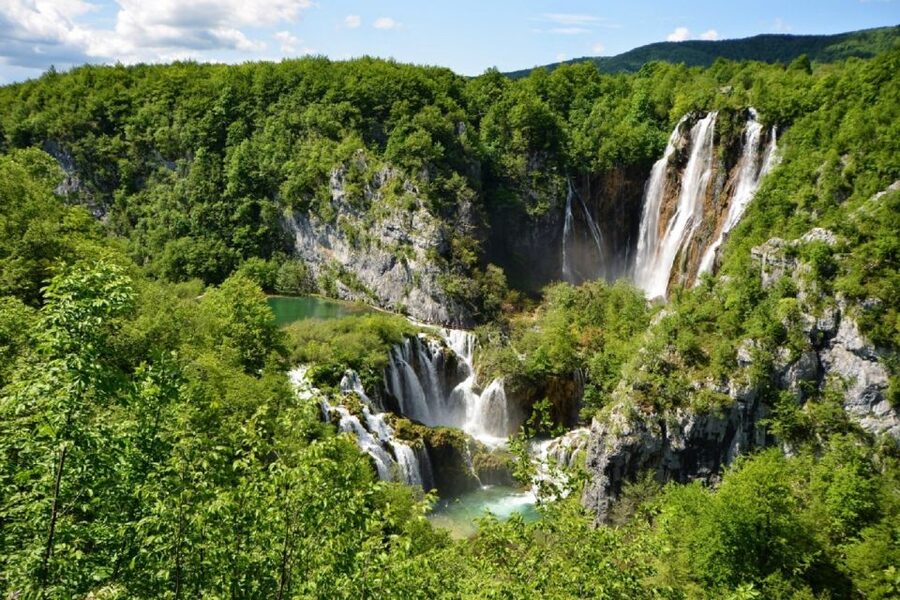 From Split or Trogir: Plitvice Lakes Trip with Entry Ticket - From Split or Trogir: the bus ride and timing reality check