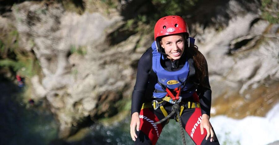 From Split or Zadvarje: Extreme Canyoning on Cetina River - From Split or Zadvarje: how this half-day canyoning runs