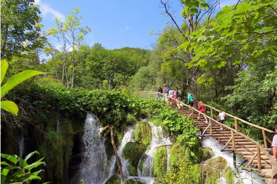 From Split: Plitvice Lakes Fully-Guided Day Tour - Food Stops and What You’ll Still Need to Budget for