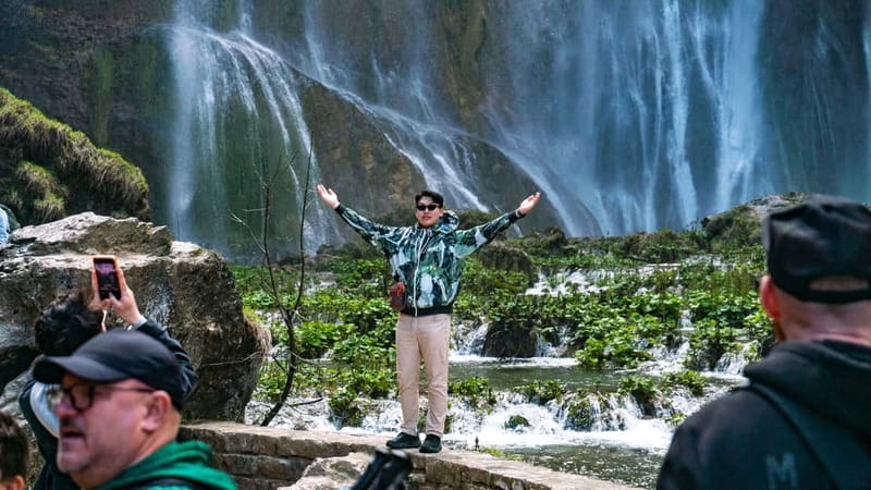 From Split: Plitvice Lakes Guided tour - Cost and value: the $76 tour plus a cash-only entrance ticket